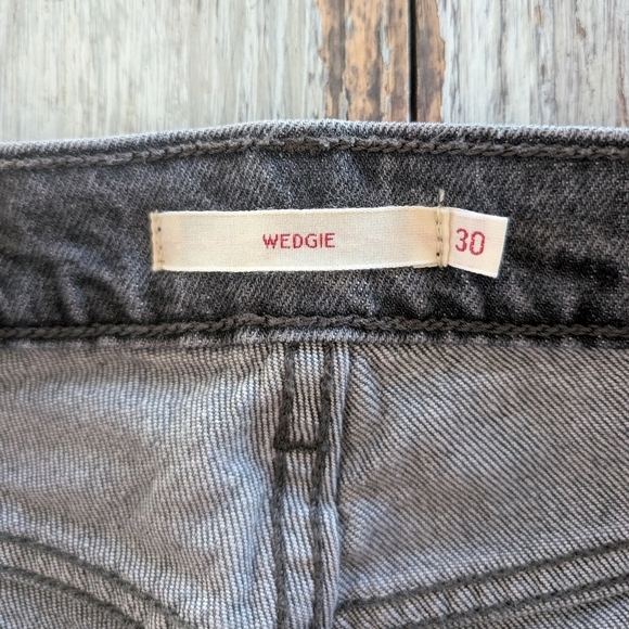 Levi's Wedgie Fit Ankle Grey Women's 30 - Picture 6 of 10